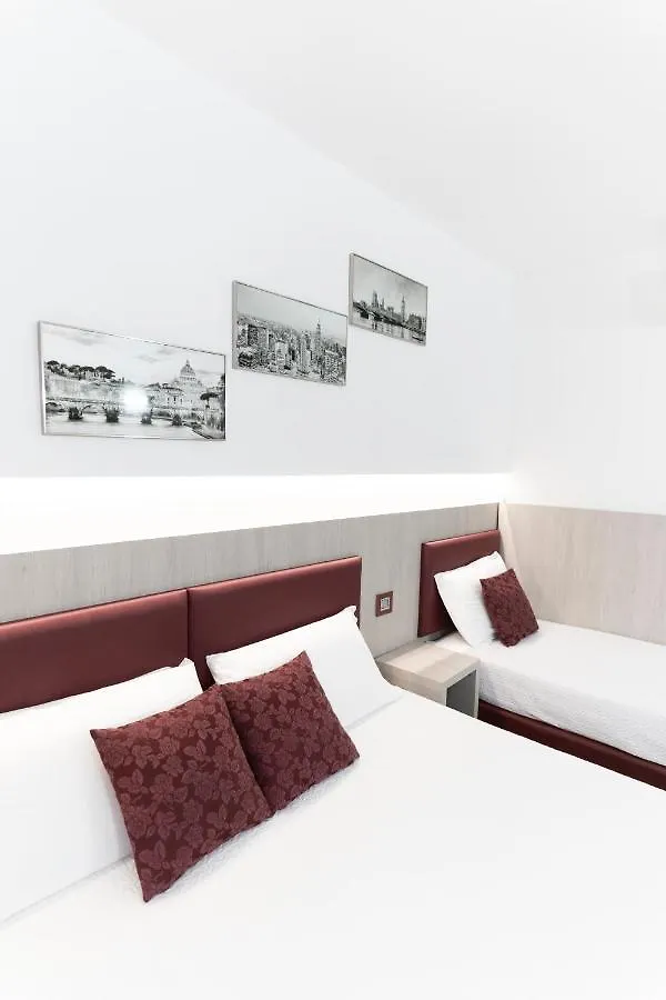 Eden Rooms La Spezia Italy