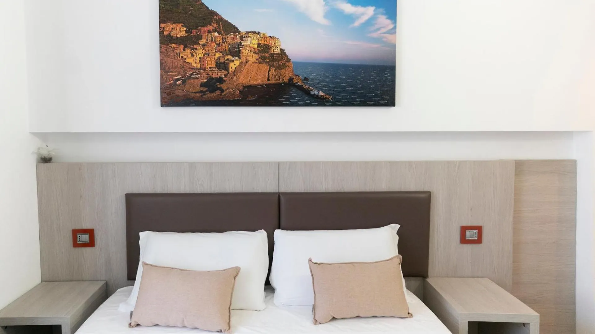 Eden Rooms La Spezia 2*,  Italy